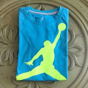 Boys YM Nike Air Jordan Basketball Graphic T-shirt